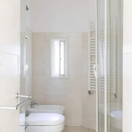 Spanish Steps House Vittoria アパート ローマ